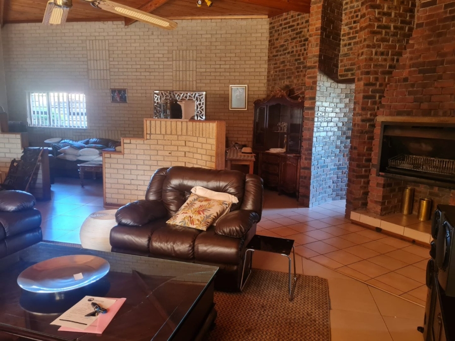 4 Bedroom Property for Sale in Spitskop SH Free State